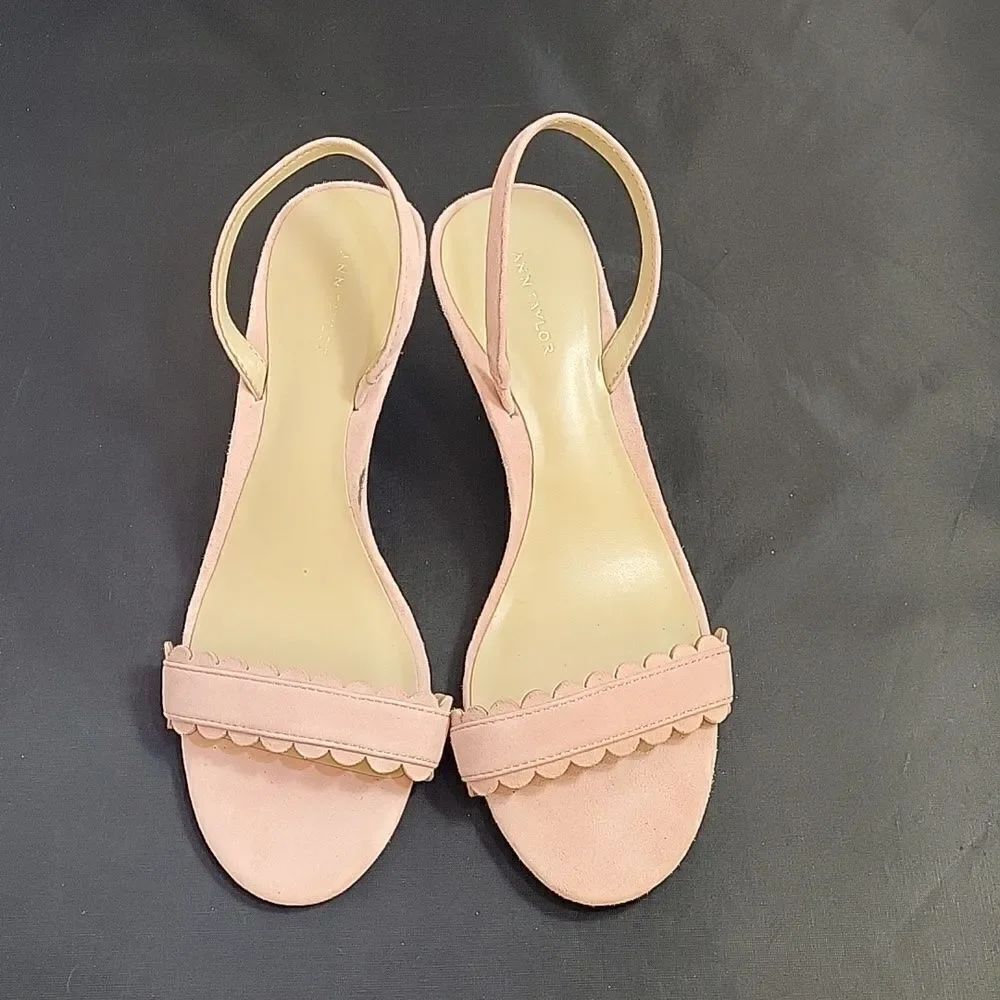 ANN TAYLOR ONE BAND BACK ANKLE STRAP OPEN TOE LOW HEEL SANDAL